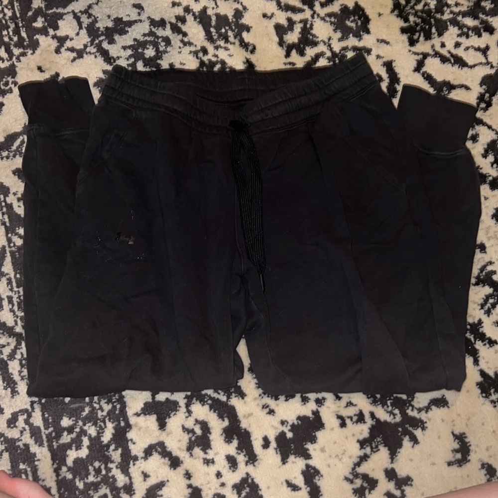 Medium Under Armer sweatpants